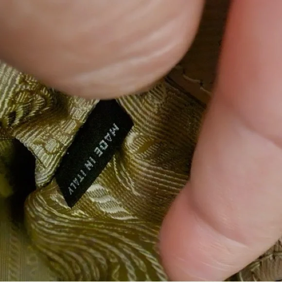 Prada Cammeo Saffiano Lux leather Bag medium authentic slightly used with strap - Picture 15 of 16